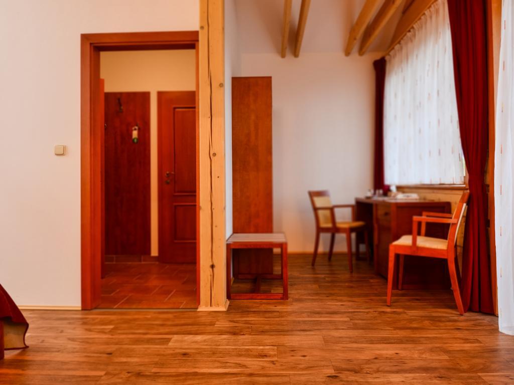 Green Inn Hotel Остравице Екстериор снимка