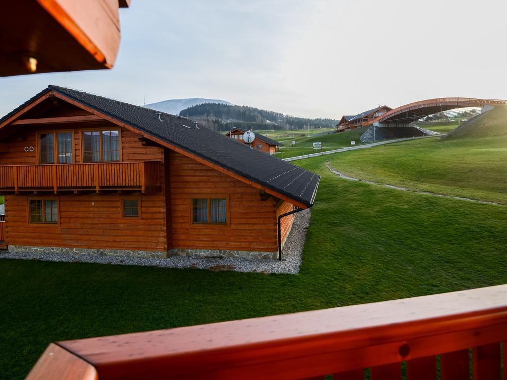 Green Inn Hotel Остравице Екстериор снимка