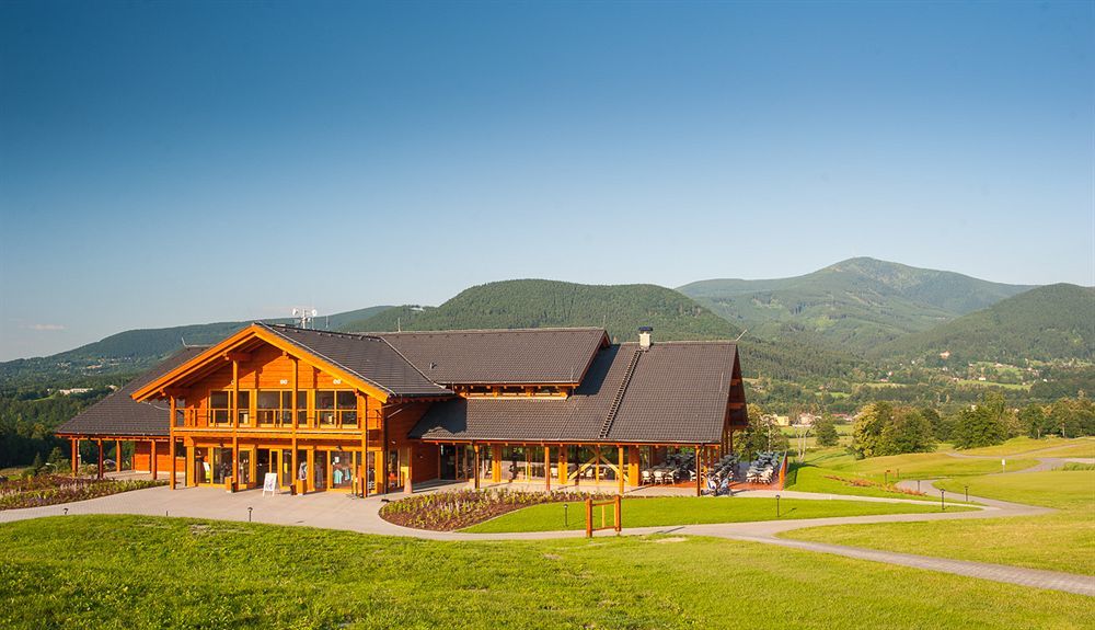 Green Inn Hotel Остравице Екстериор снимка